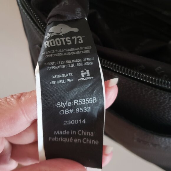 Roots Purse - Picture 5 of 5